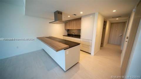 1000 Brickell Plz 4905, Miami FL - photo 6 of 32