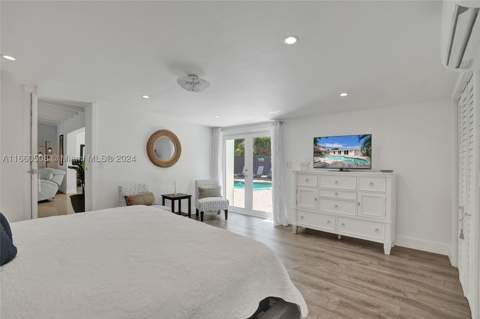1910 N Hibiscus Dr, North Miami FL - photo 20 of 51