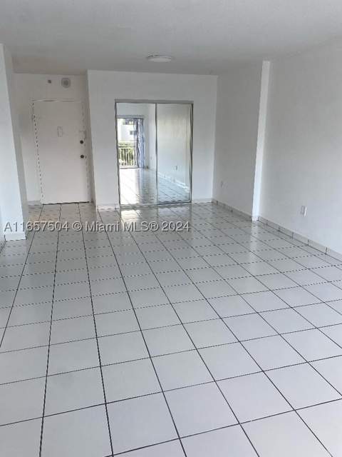 400 Kings Point Dr 328, Sunny Isles Beach FL - photo 23 of 25