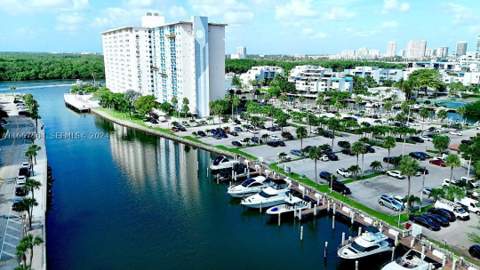 400 Kings Point Dr 328, Sunny Isles Beach FL - photo 9 of 25