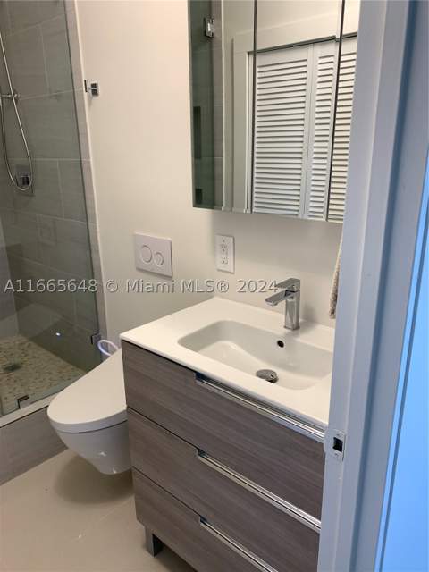 10185 Collins Ave 406, Bal Harbour FL - photo 18 of 36