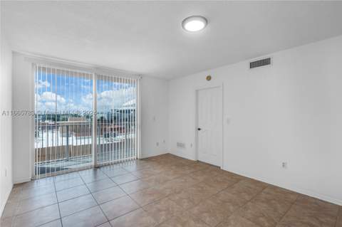 218 NW 12th Ave 702, Miami FL - photo 11 of 26