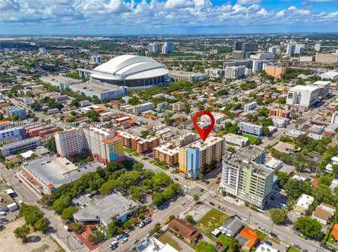 218 NW 12th Ave 702, Miami FL - photo 6 of 26