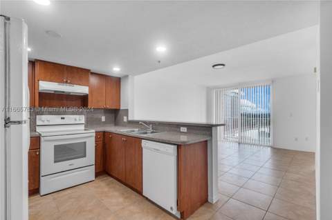 218 NW 12th Ave 702, Miami FL - photo 8 of 26