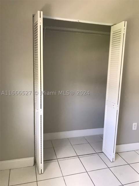 459 NE 210th Cir Ter 201-17, Miami FL - photo 13 of 33