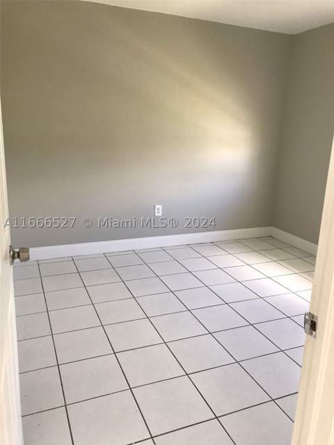 459 NE 210th Cir Ter 201-17, Miami FL - photo 9 of 33