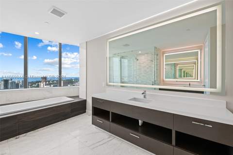 851 NE 1st Ave Ph 5412, Miami FL - photo 20 of 67