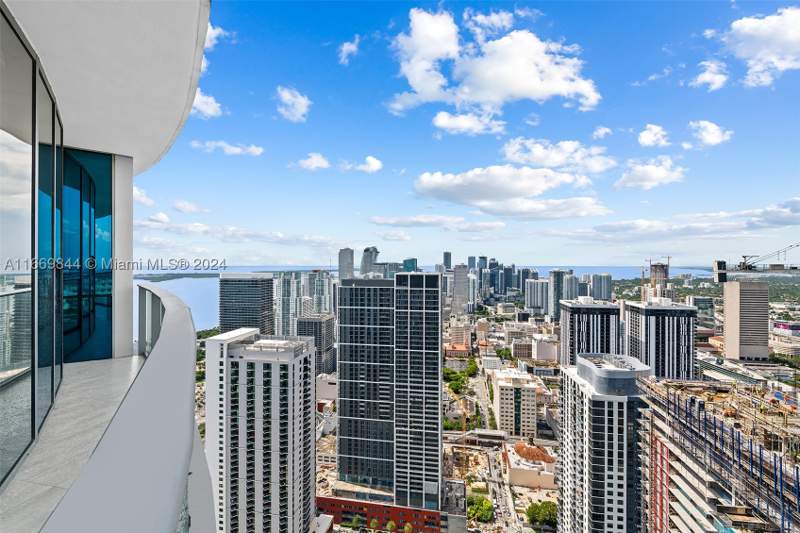 4 bedroom Condominium at 851 NE 1st Ave Ph 5412, Paramount Miami Worldcent, Miami — photo 5