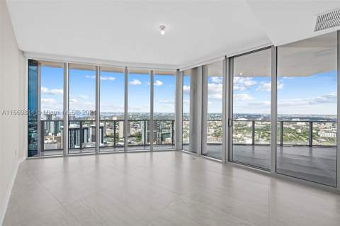 851 NE 1st Ave Ph 5412, Miami FL - photo 9 of 67