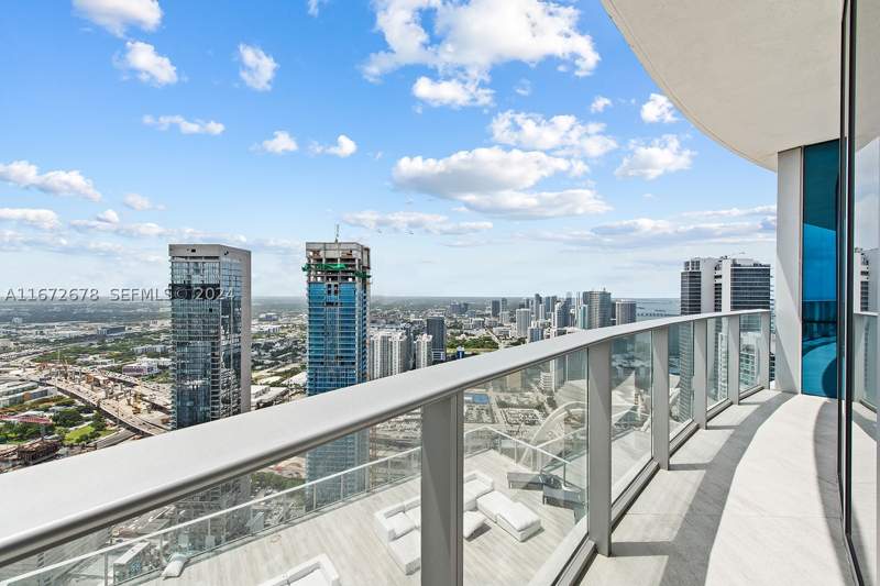 4 bedroom Condominium at 851 NE 1st Ave Ph 5402, Paramount Miami Worldcent, Miami — photo 5