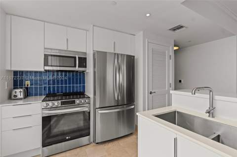 4401 Collins Ave 3202/3204, Miami Beach FL - photo 19 of 84