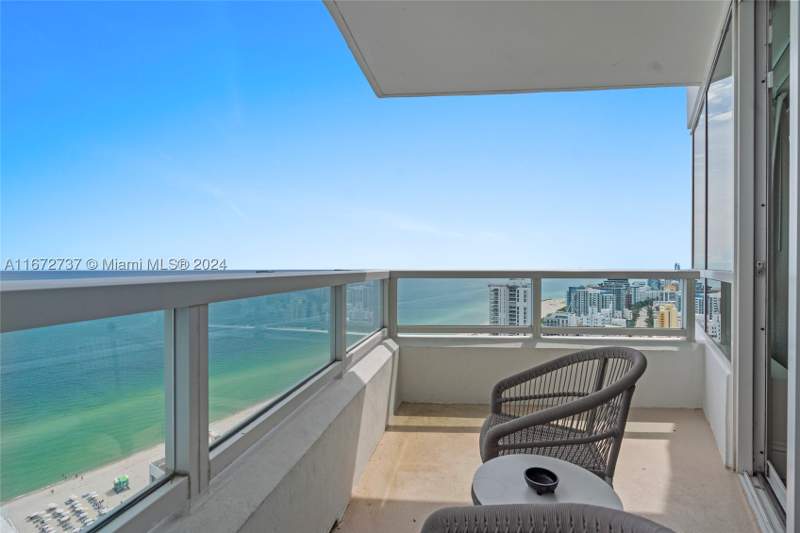 2 bedroom Condominium at 4401 Collins Ave 3202/3204, Fontainebleau II Tresor, Miami Beach — photo 3