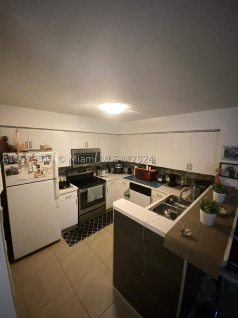 4440 NW 107th Ave 101-7, Doral FL - photo 7 of 8