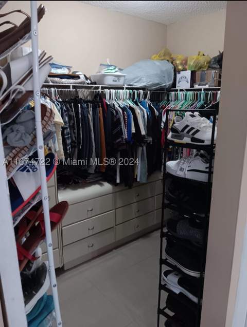 18870 NW 57th Ave 108, Hialeah FL - photo 6 of 36