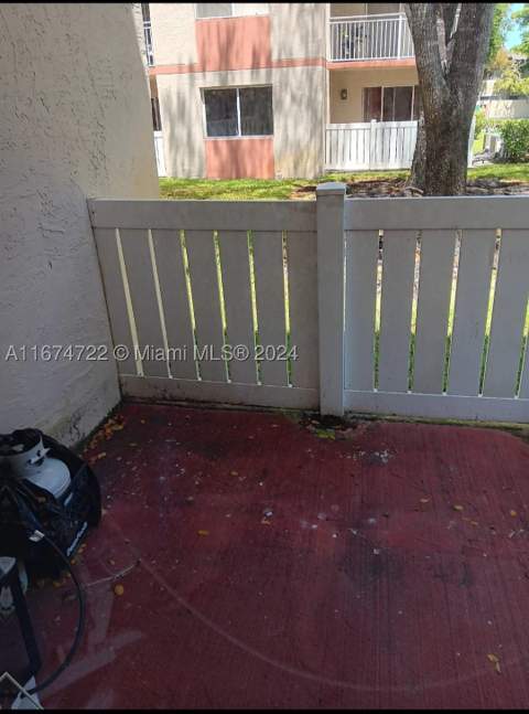 18870 NW 57th Ave 108, Hialeah FL - photo 8 of 36