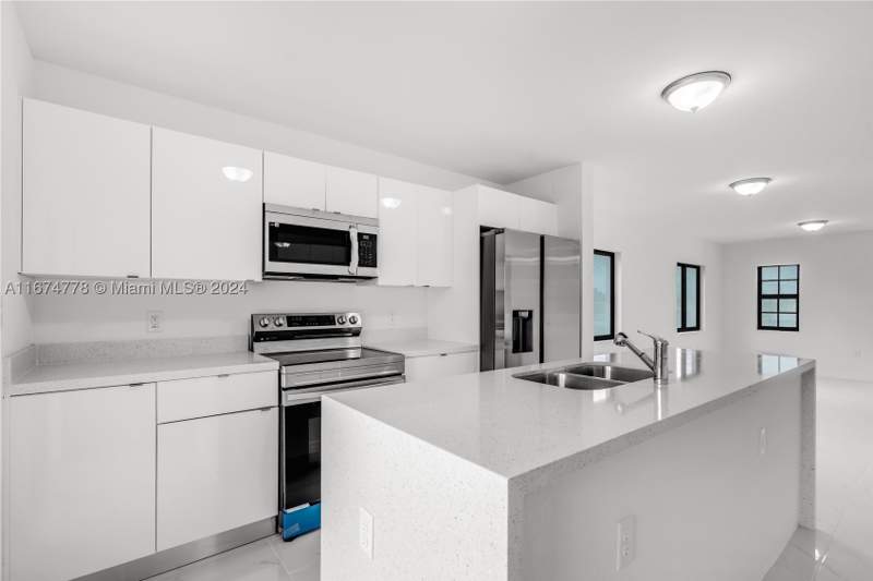 3 bedroom Condominium at 1231 NW 9th Avenue 1231, 1231-1233 NW 9 Ave Condo, Florida City — photo 4