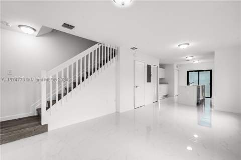 1231 NW 9th Avenue 1231, Florida City FL - photo 8 of 19