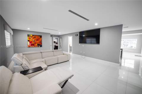13550 SW 99th Pl, Miami FL - photo 13 of 26