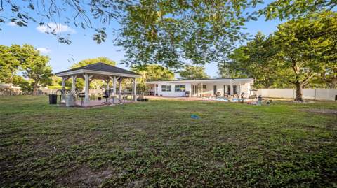 13550 SW 99th Pl, Miami FL - photo 9 of 26