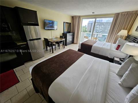 19201 Collins Ave 237, Sunny Isles Beach FL - photo 13 of 37
