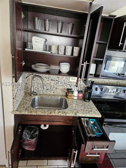 19201 Collins Ave 237, Sunny Isles Beach FL - photo 8 of 37