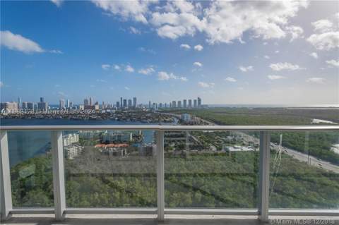 16385 Biscayne Blvd 2020, North Miami Beach FL - photo 7 of 21