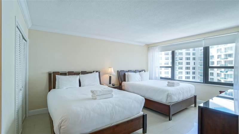 2 bedroom Condominium at 5225 Collins Avenue 1417, The Alexander Condominium, Miami Beach — photo 4