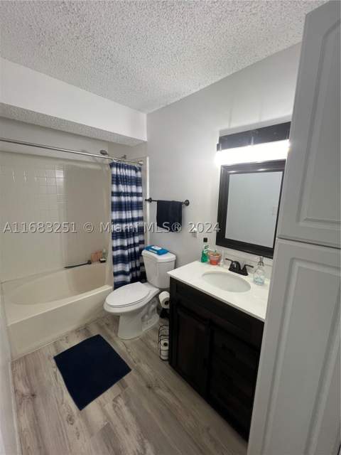 15551 SW 104th Ter 828, Miami FL - photo 9 of 12