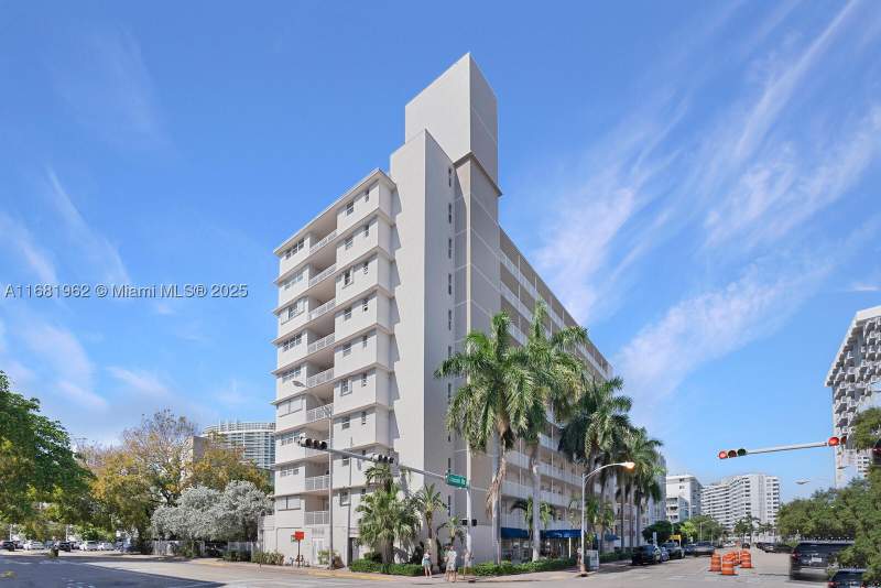 2 bedroom Condominium at 1300 Lincoln Rd A701, Lincoln Towers Condo, Miami Beach — photo 5