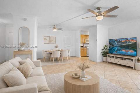 1300 Lincoln Rd A701, Miami Beach FL - photo 9 of 39