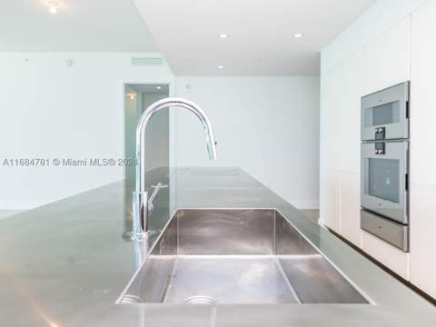 6901 Collins Ave 701, Miami Beach FL - photo 16 of 94