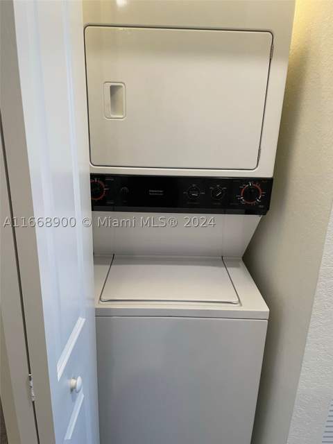 3415 W 112th Ter, Hialeah FL - photo 13 of 21