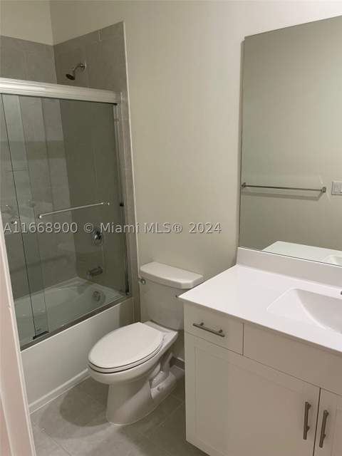 3415 W 112th Ter, Hialeah FL - photo 16 of 21