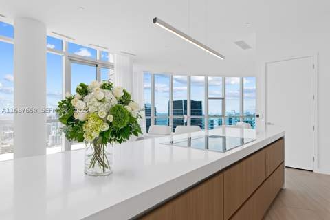 851 NE 1st Ave Ph 5700, Miami FL - photo 13 of 78