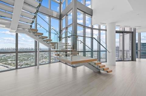 851 NE 1st Ave Ph 5700, Miami FL - photo 15 of 78