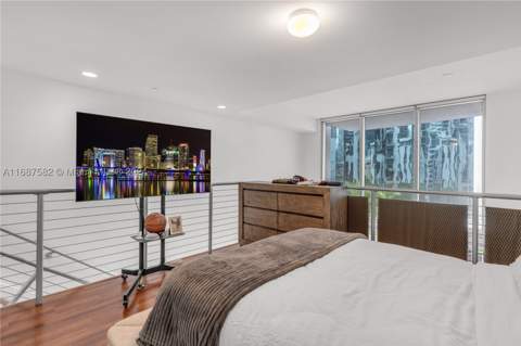 1060 Brickell Ave 409, Miami FL - photo 9 of 25