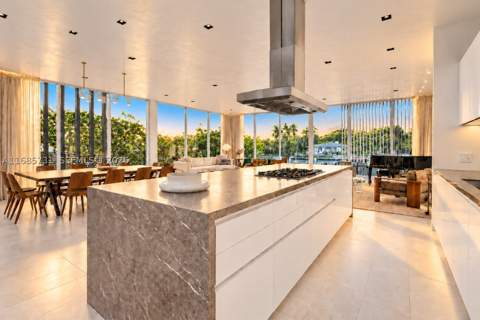1041 W 48th St, Miami Beach FL - photo 11 of 18