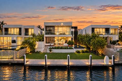 1041 W 48th St, Miami Beach FL - photo 8 of 18