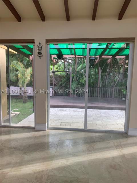 310 191st Ter, Sunny Isles Beach FL - photo 14 of 36