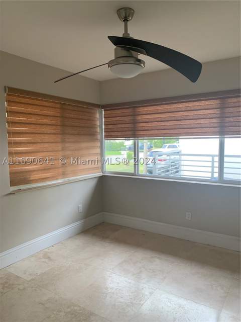 310 191st Ter, Sunny Isles Beach FL - photo 16 of 36