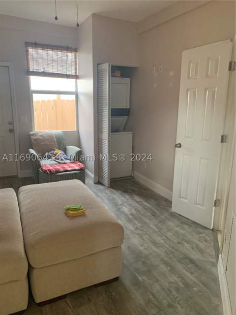 310 191st Ter, Sunny Isles Beach FL - photo 23 of 36