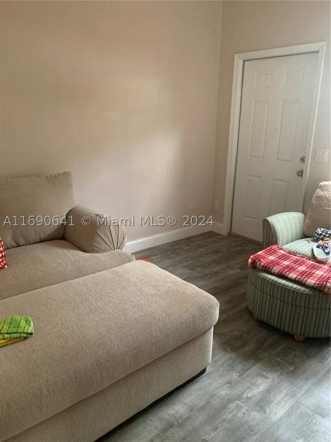 310 191st Ter, Sunny Isles Beach FL - photo 24 of 36