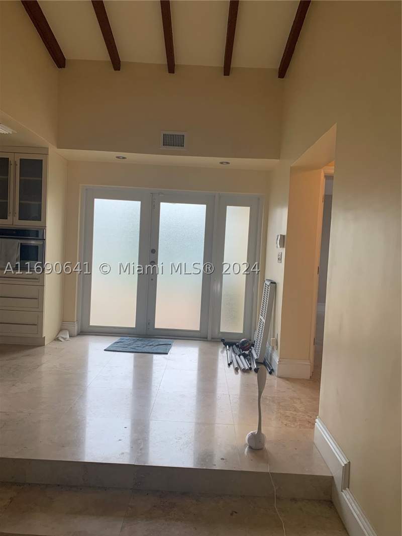 2 bedroom SingleFamilyResidence at 310 191st Ter, Golden Shores Ocean Blvd, Sunny Isles Beach — photo 3