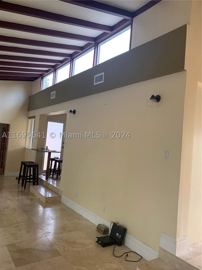 2 bedroom SingleFamilyResidence at 310 191st Ter, Golden Shores Ocean Blvd, Sunny Isles Beach — photo 4