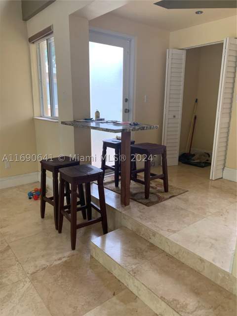 310 191st Ter, Sunny Isles Beach FL - photo 6 of 36