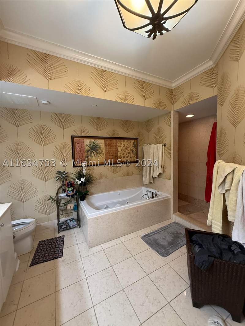 3 bedroom Condominium at 20000 E Country Club Dr 803, Turnberry Vlg No Tower Co, Aventura — photo 3