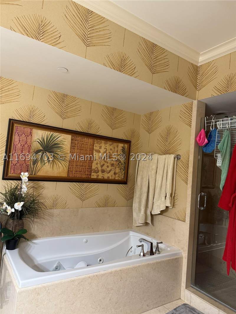 3 bedroom Condominium at 20000 E Country Club Dr 803, Turnberry Vlg No Tower Co, Aventura — photo 5