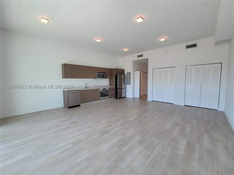 0 bedroom Condominium at 1600 SW 1 Ave 411, Le Parc At Brickell, Miami — photo 4