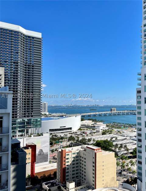 227 NE 2nd St 2613, Miami FL - photo 18 of 37