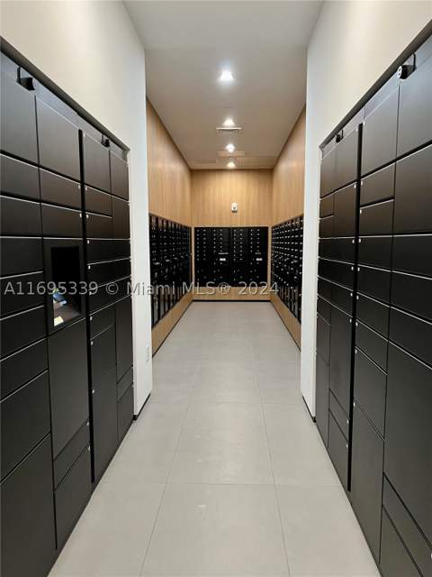 227 NE 2nd St 2613, Miami FL - photo 21 of 37